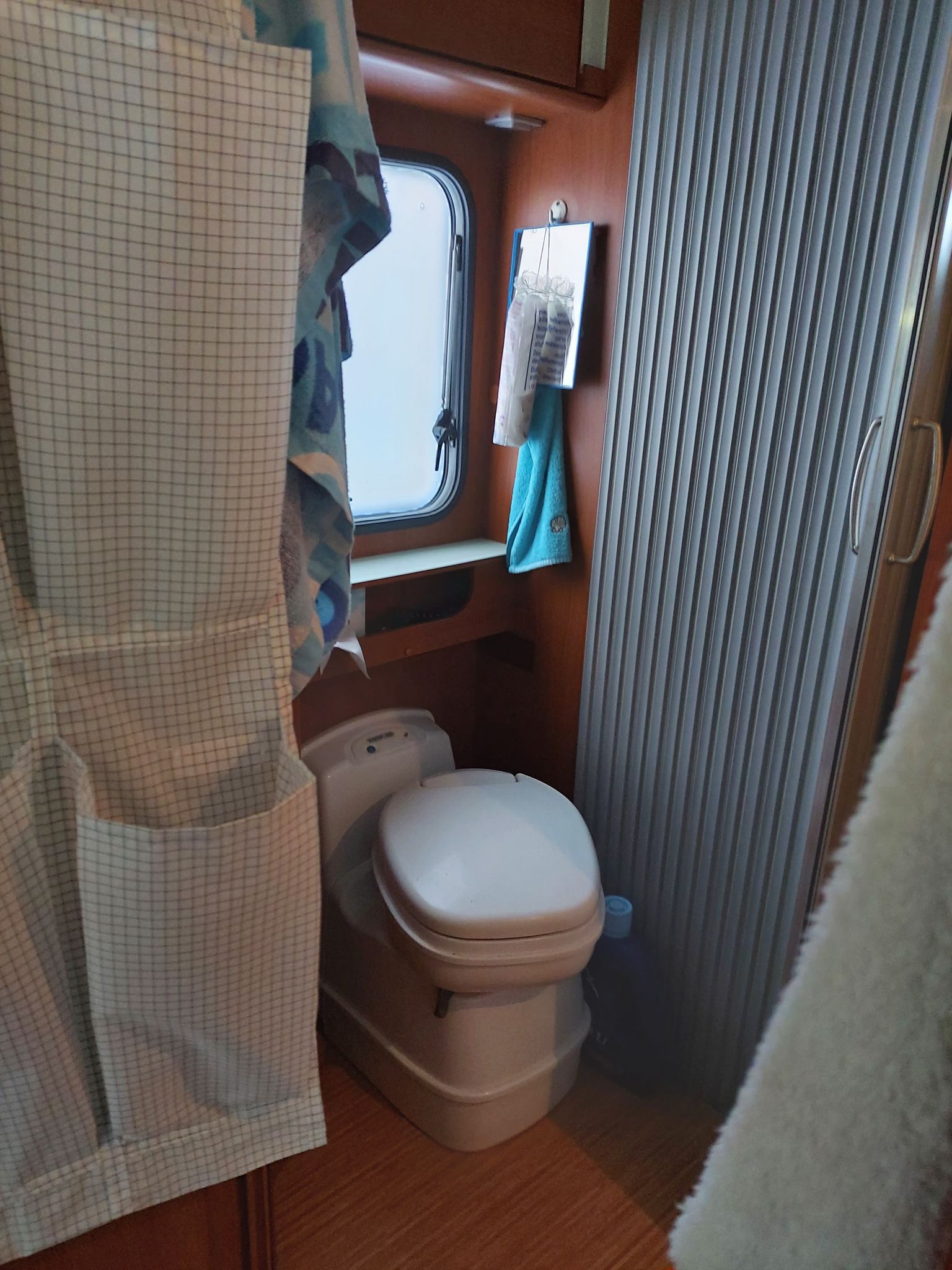 camping car Mc Louis 570G steel Camping car ideal